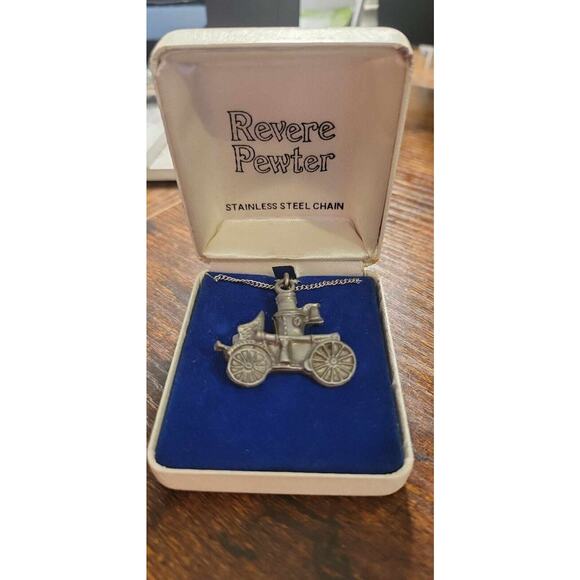 Vintage pewter antique firetruck necklace with stainless chain - Picture 1 of 1